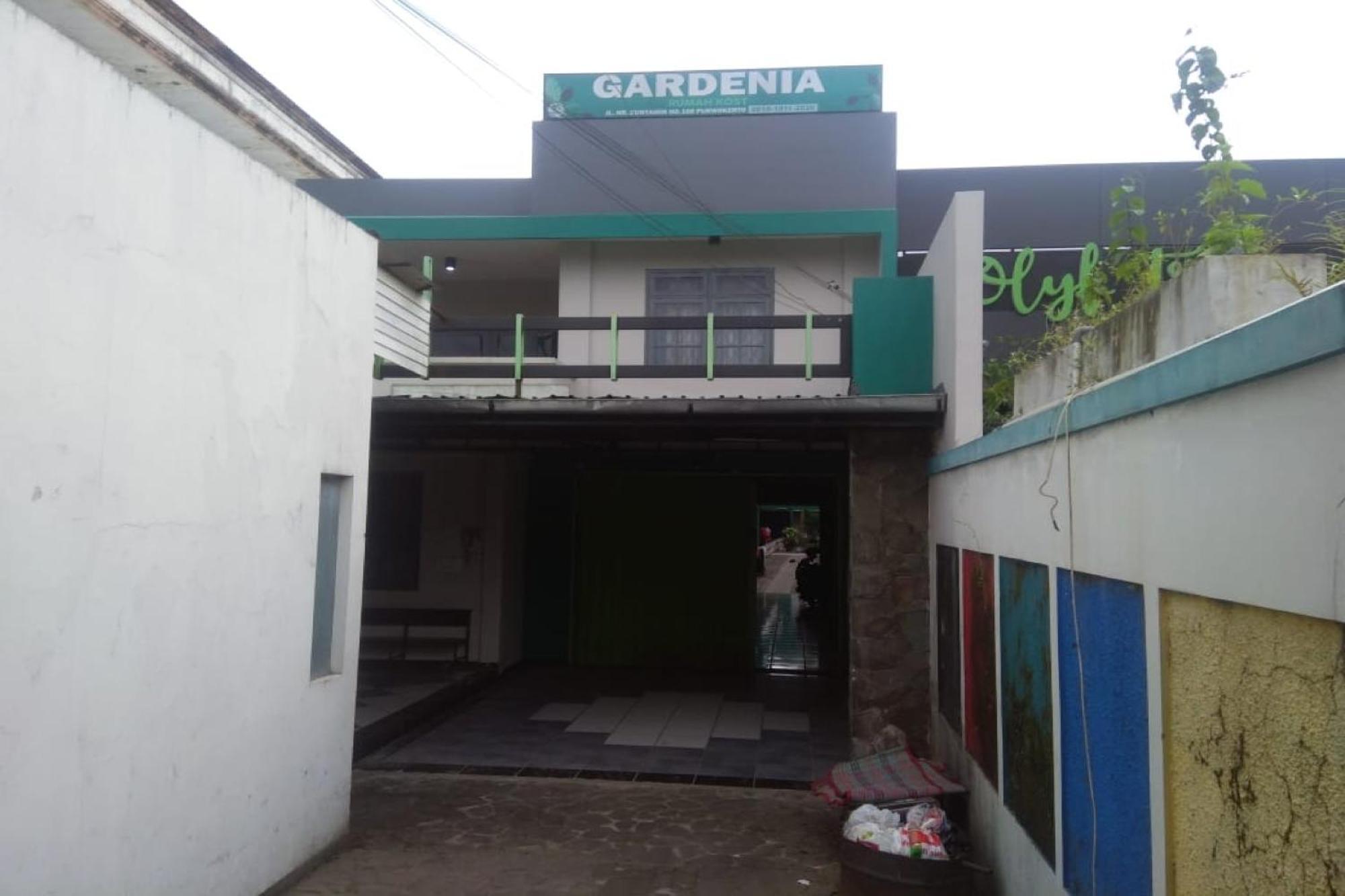 Oyo 90766 Gardenia Boarding House Hotel Purwokerto Kültér fotó