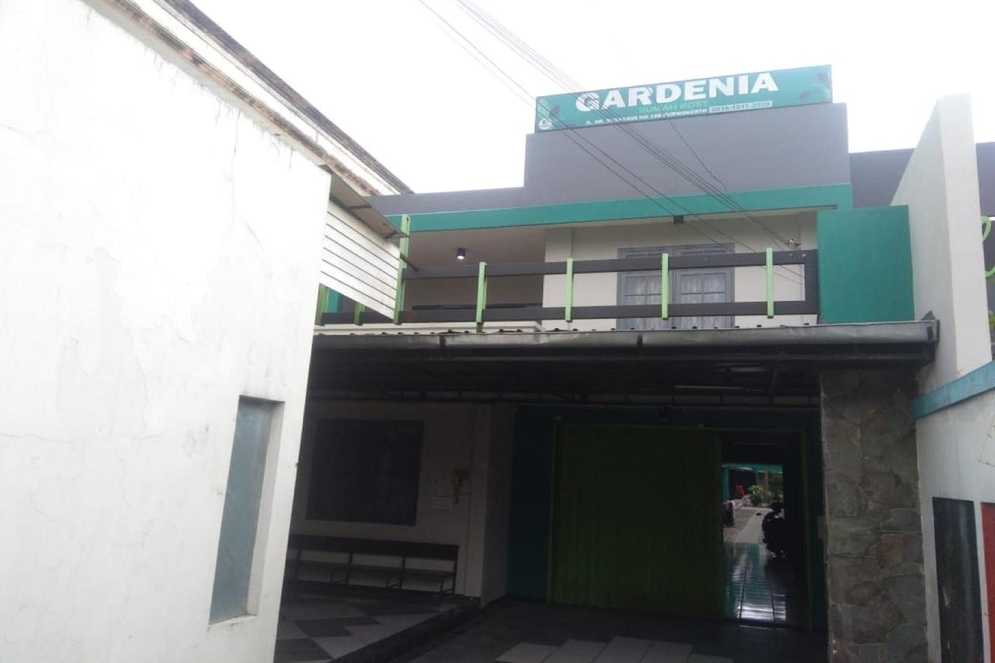Oyo 90766 Gardenia Boarding House Hotel Purwokerto Kültér fotó